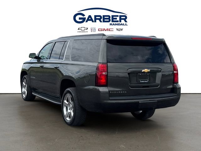 Used 2019 Chevrolet Suburban LT w/ Luxury Package AWD/4WD image 3