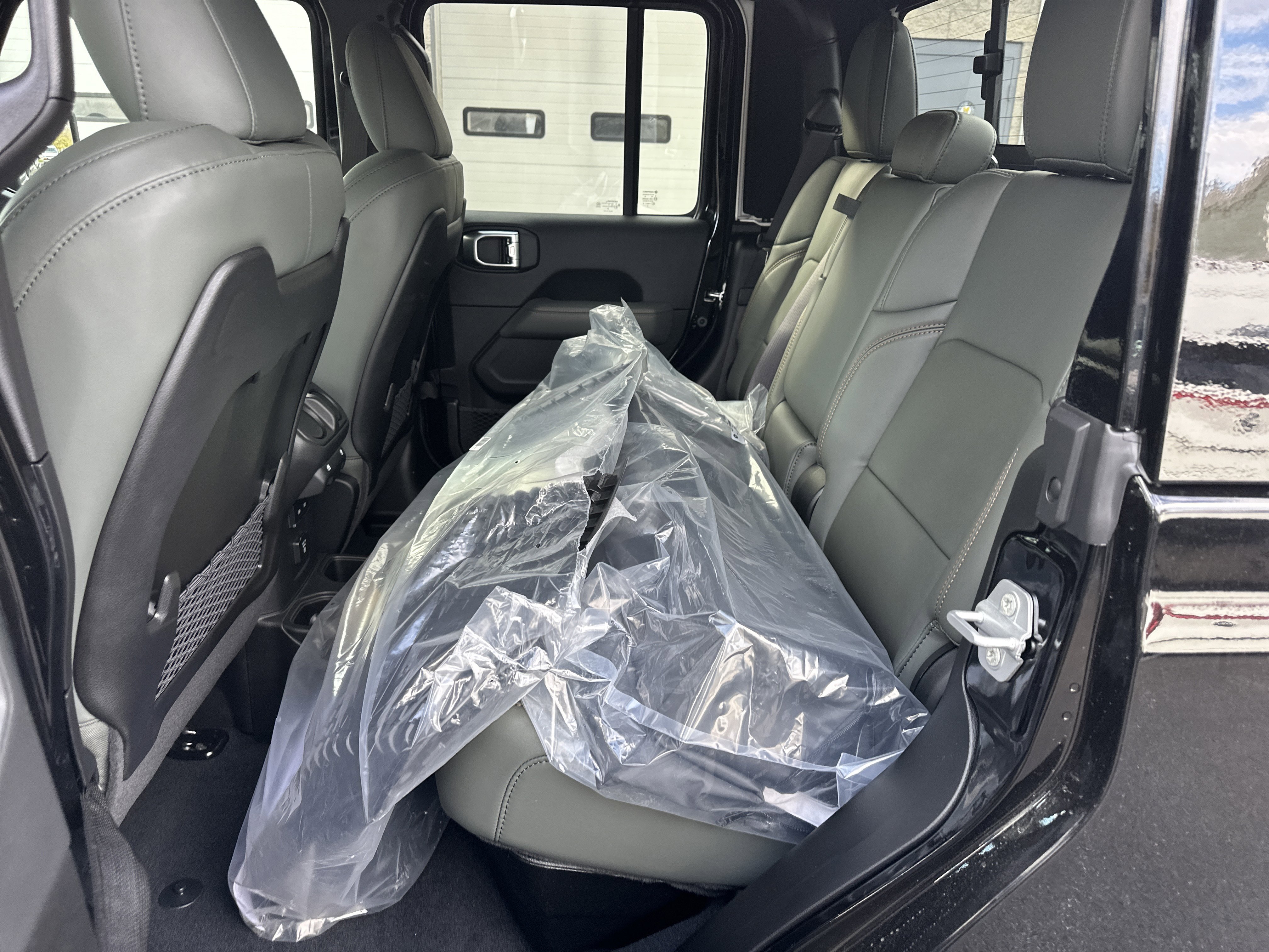 New 2026 Jeep Gladiator Mojave image 31