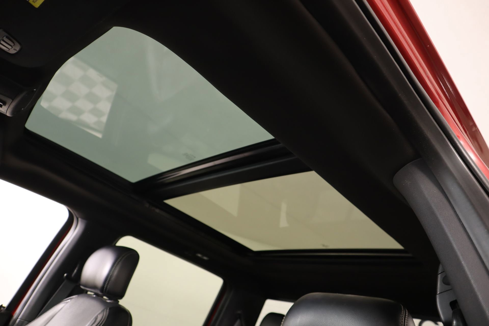 Used 2018 Ford F150 Lariat w/ Equipment Group 502A Luxury image 17