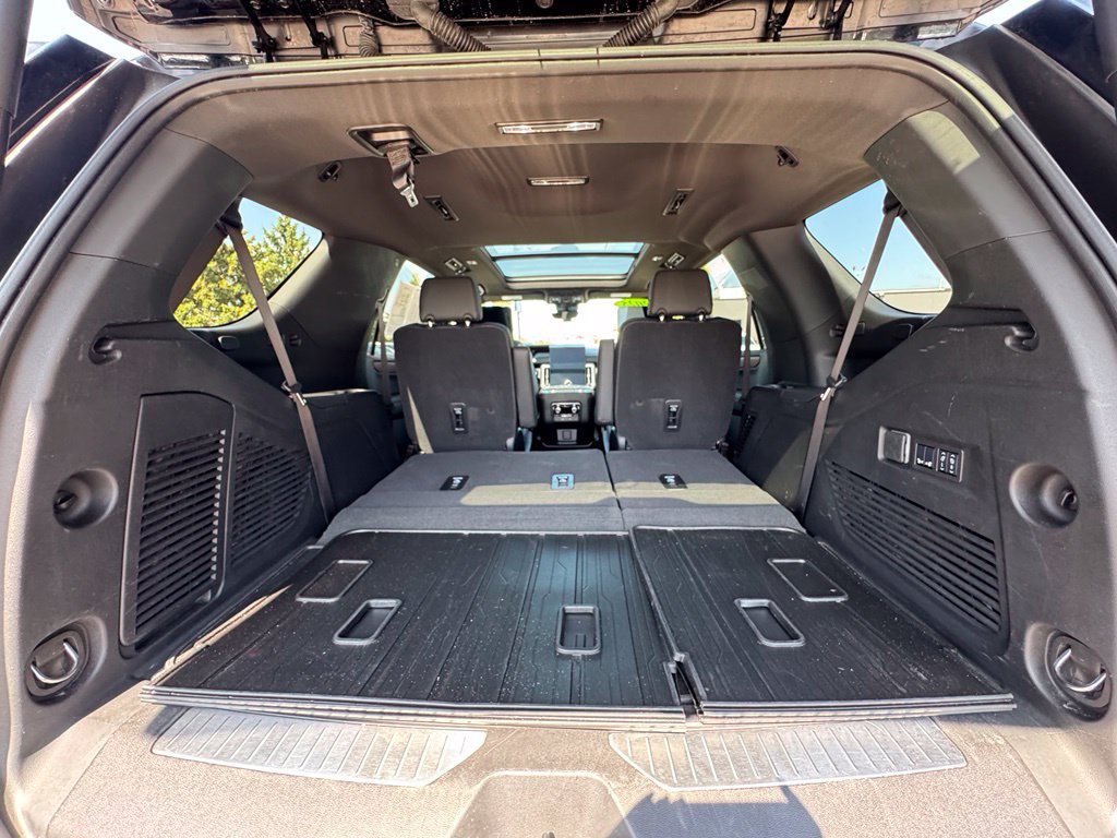 Used 2025 GMC Yukon Denali w/ Denali Reserve Package AWD/4WD image 44