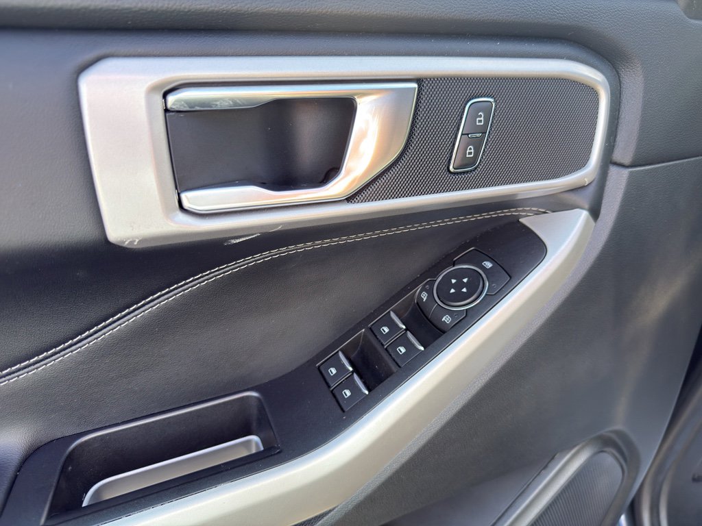 Used 2022 Ford Explorer XLT w/ Equipment Group 202A image 37