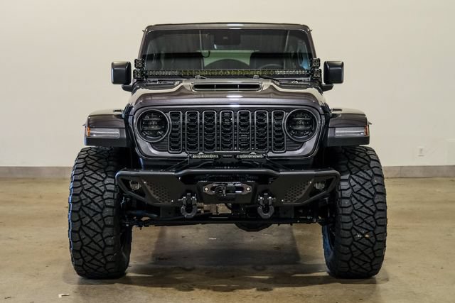 Used 2025 Jeep Wrangler Unlimited Rubicon 392 AWD/4WD image 2