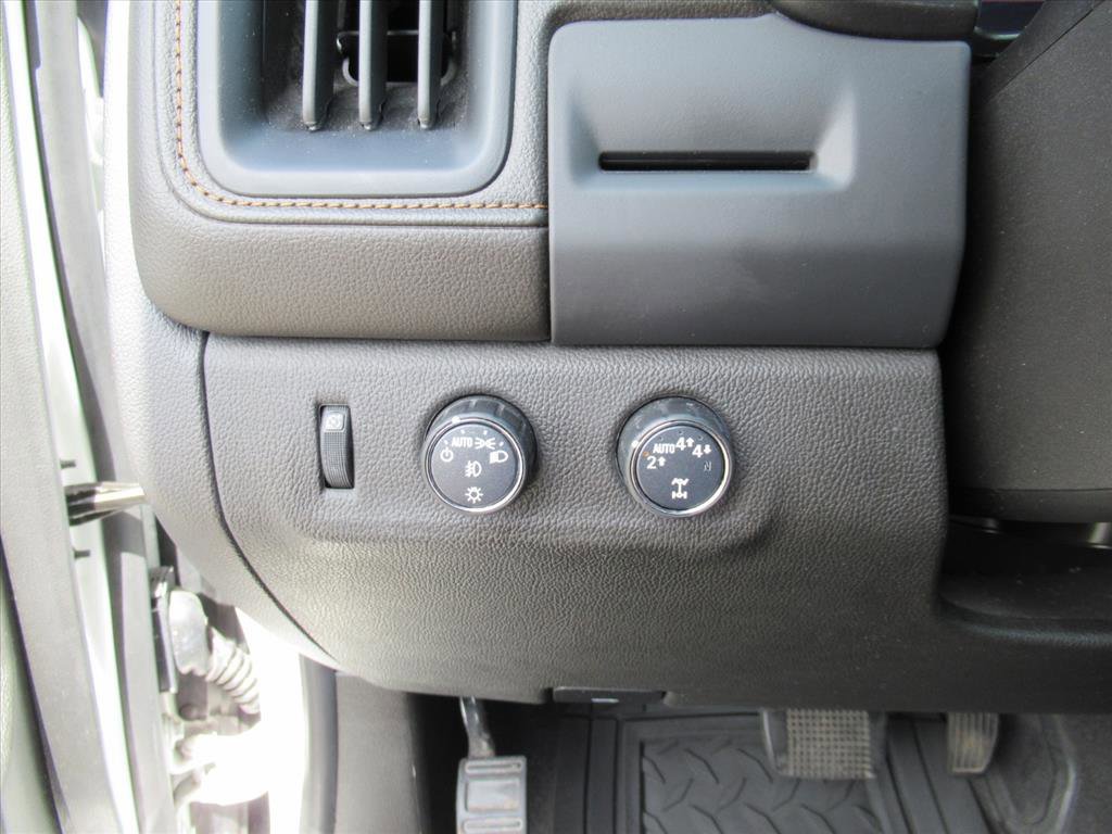 Used 2022 GMC Canyon AT4 image 18