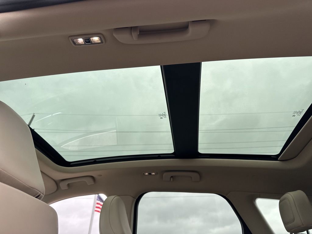 Used 2022 Lincoln Corsair AWD w/ Premium Package image 25