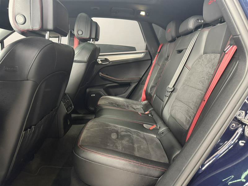 Used 2018 Porsche Macan GTS AWD/4WD image 22