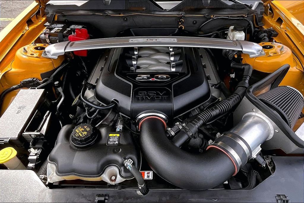 Used 2011 Ford Mustang GT Premium w/ GT Coupe Accessory Pkg 5 RWD image 9