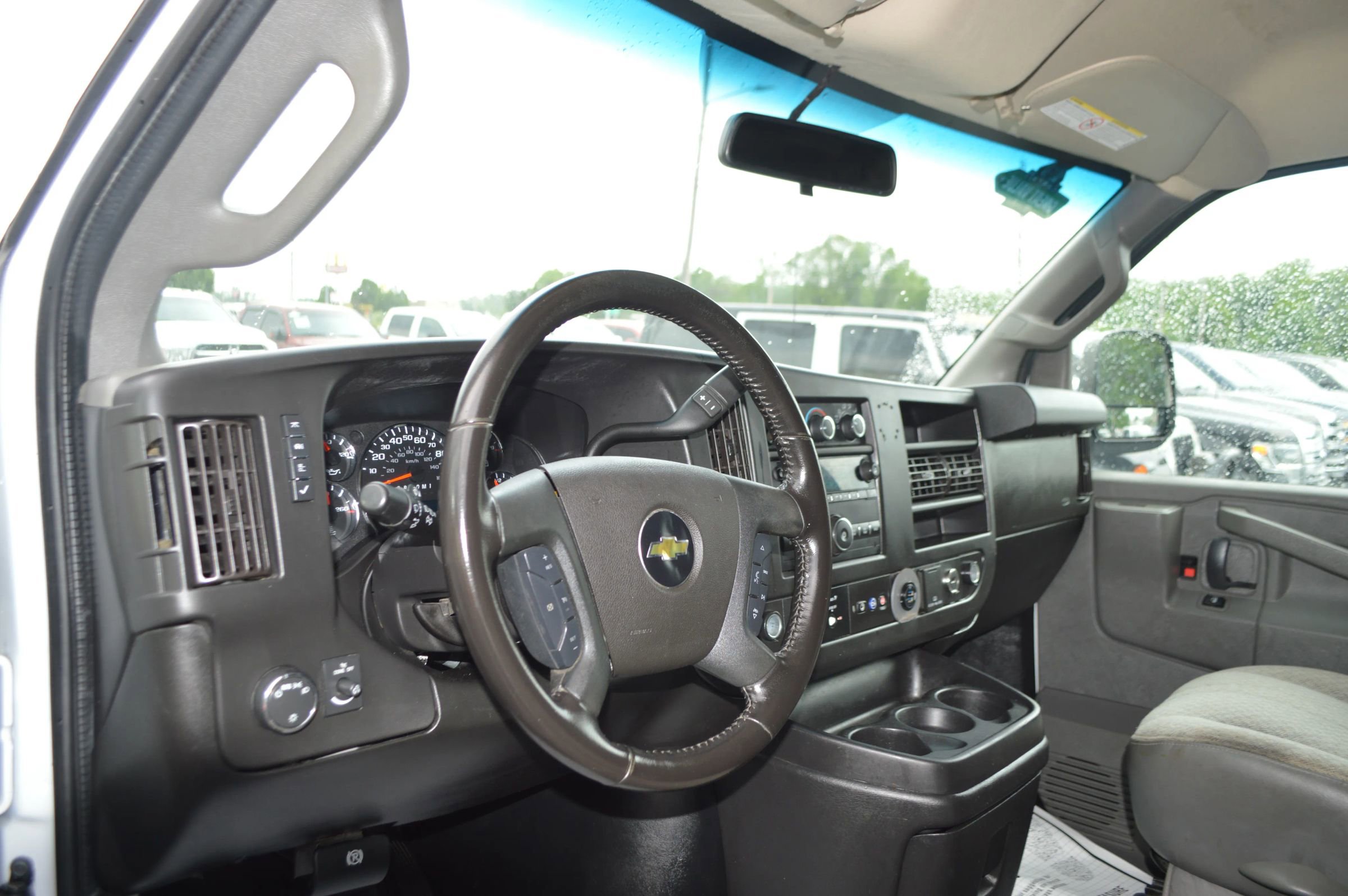 Used 2021 Chevrolet Express 2500 Regular Van 3D w/ Driver Convenience Package image 14