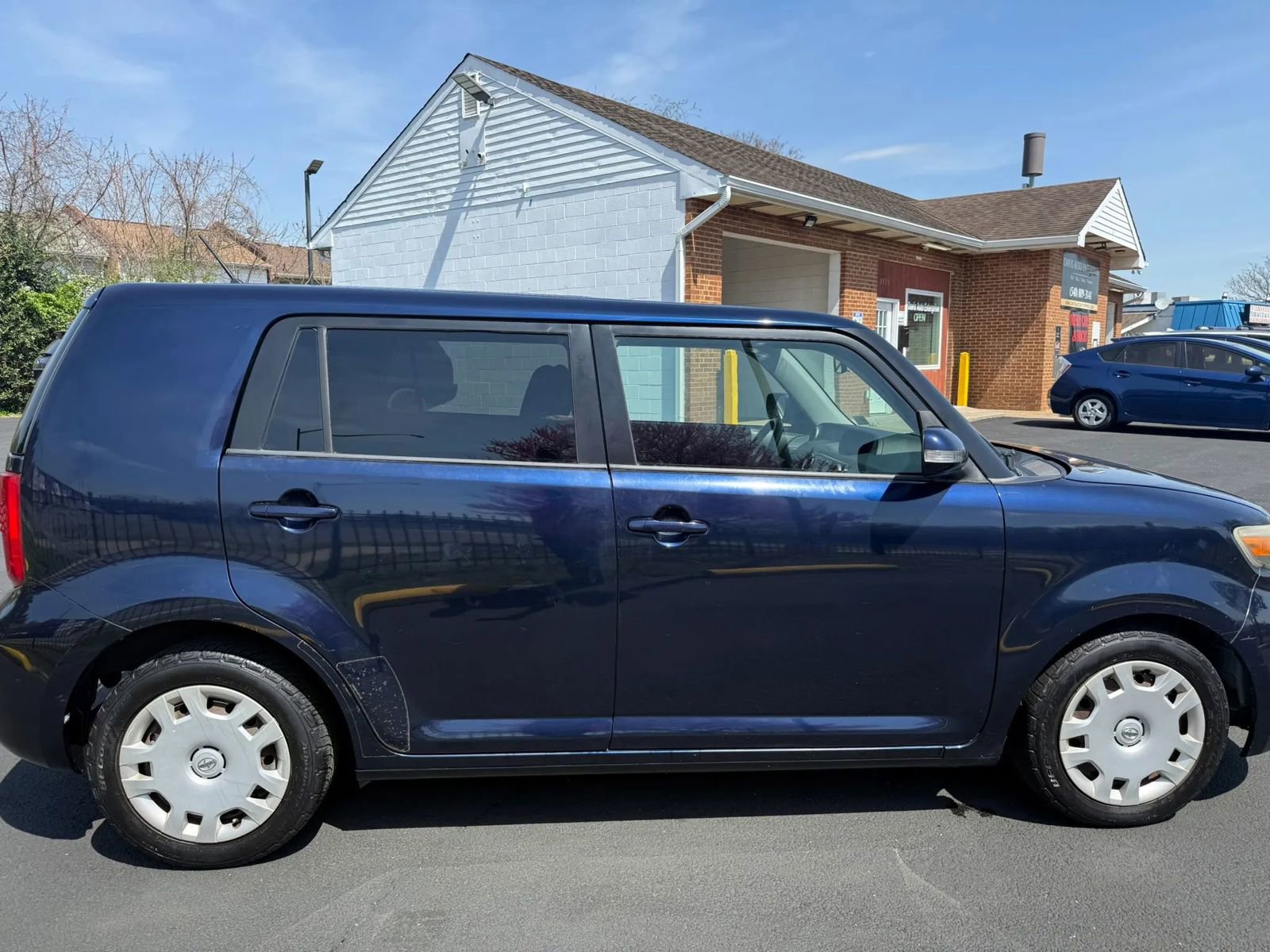 Used 2008 Scion xB FWD image 21