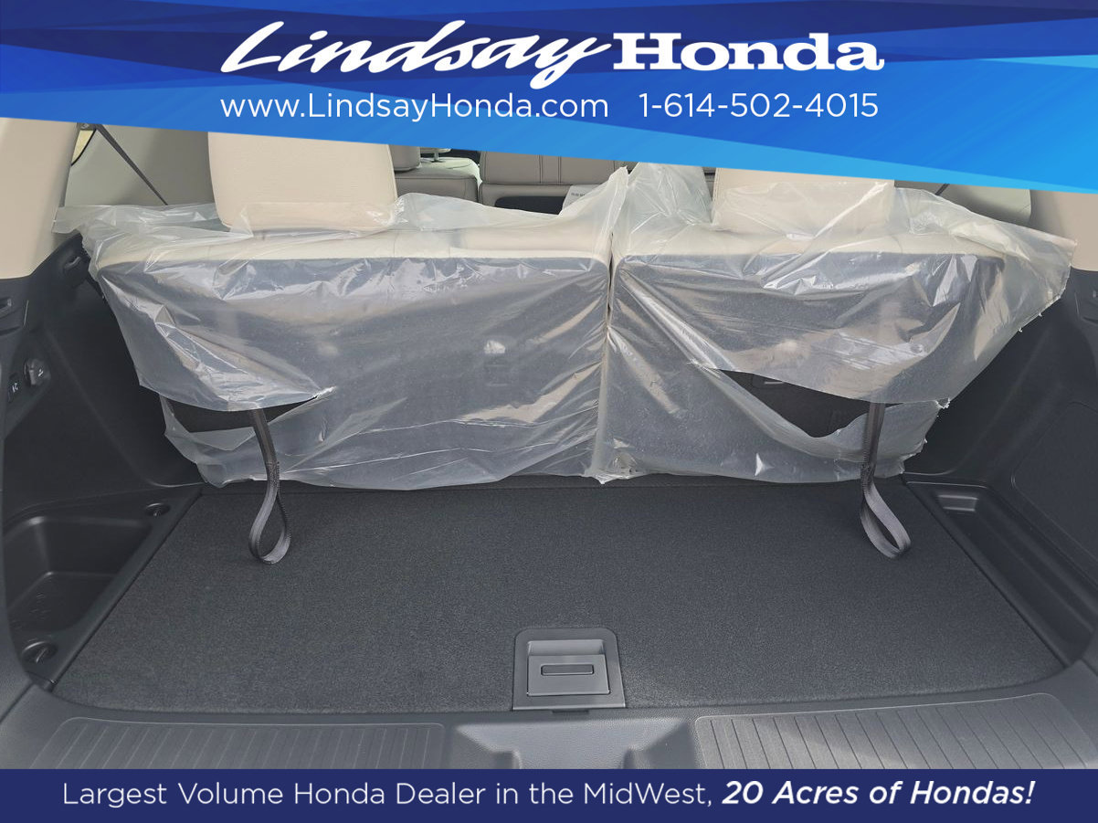 New 2026 Honda Pilot Touring image 2