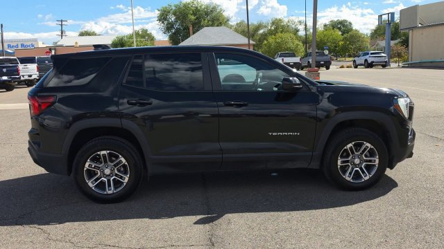 Used 2025 GMC Terrain Elevation AWD/4WD image 11