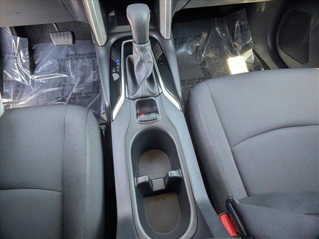 Used 2024 Toyota Corolla Cross LE FWD image 12