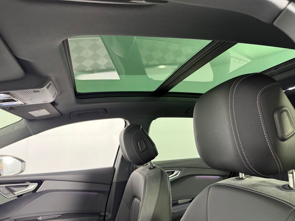 Used 2024 Audi Q4 e-tron Prestige w/ Black Optic Package image 26