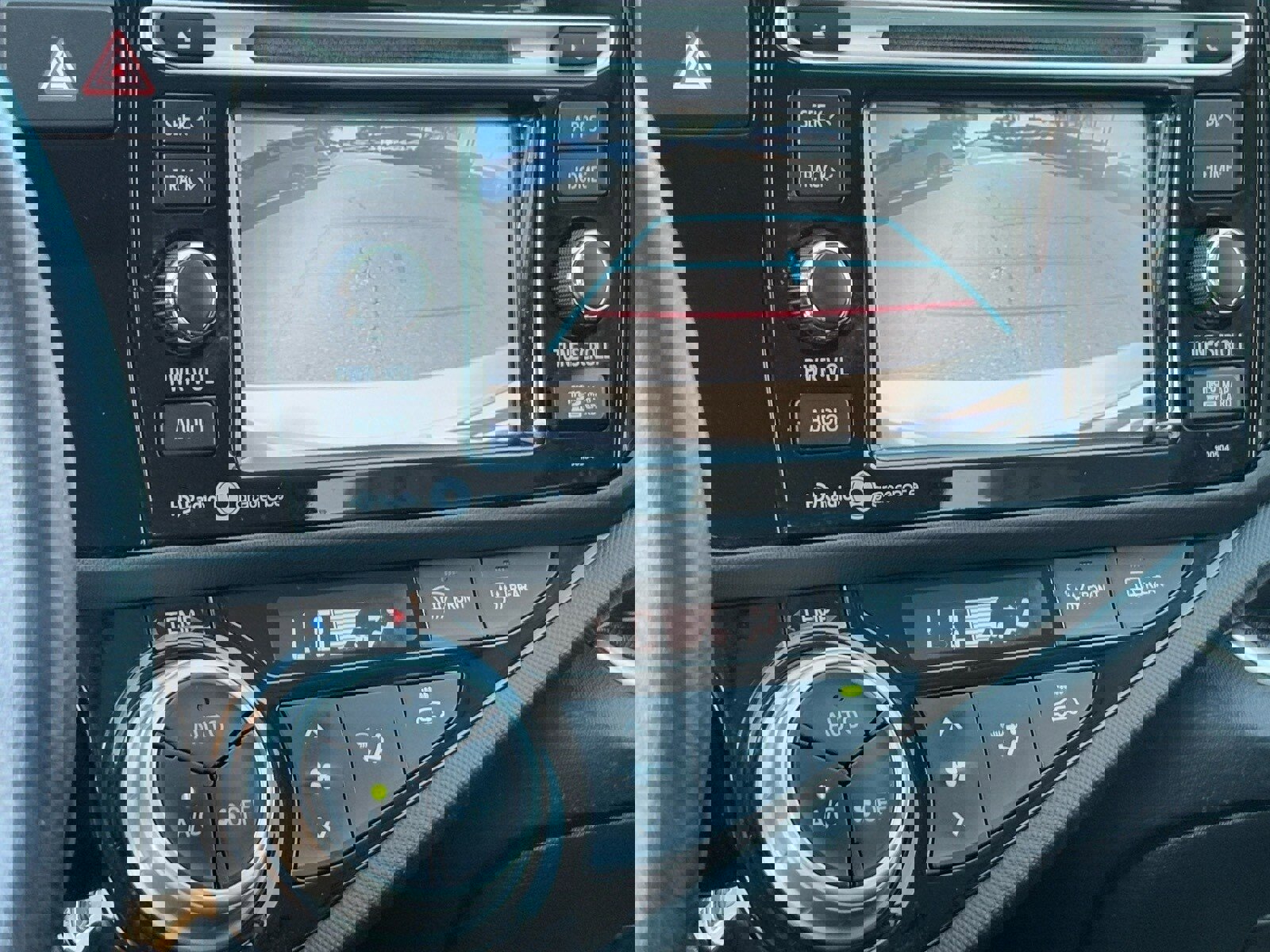 Used 2015 Toyota Prius C image 23