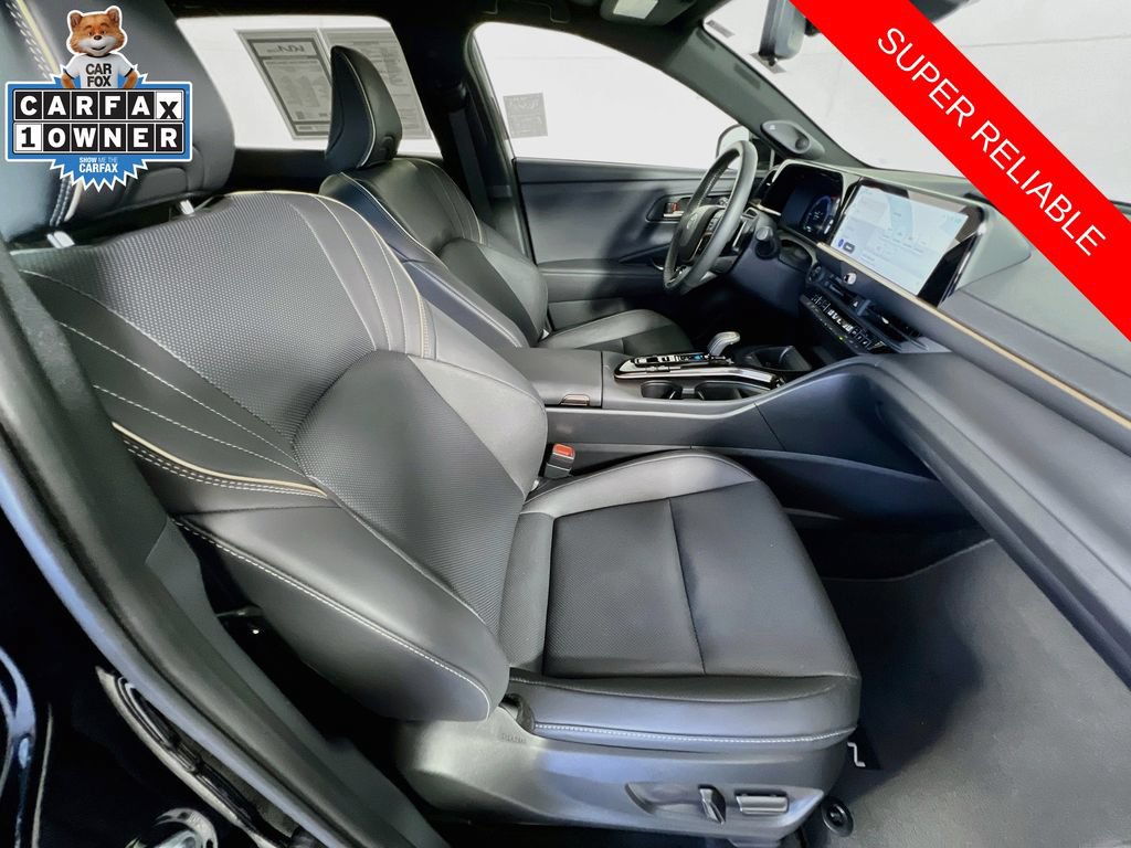 Used 2025 Toyota Crown Signia w/ Advanced Technology Package AWD/4WD image 28