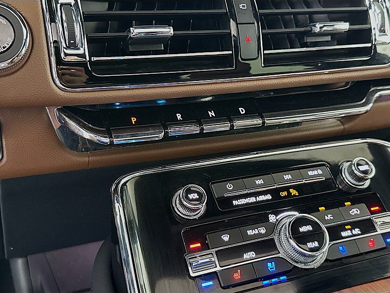 Used 2024 Lincoln Navigator Reserve AWD/4WD image 19