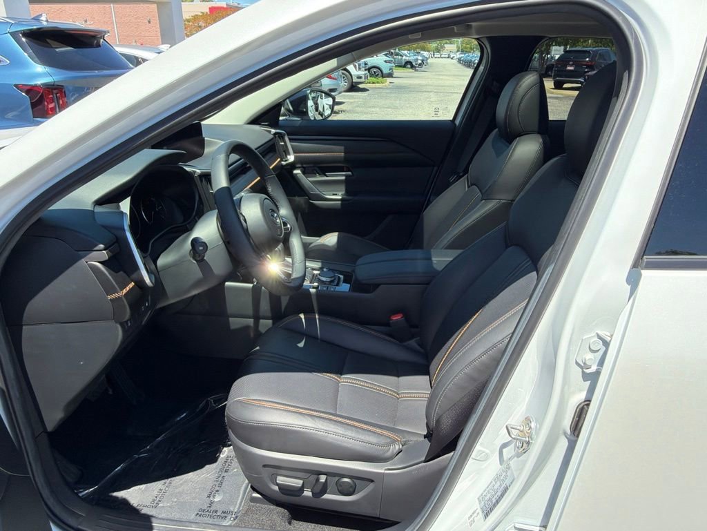 Used 2025 MAZDA CX-50 AWD 2.5 Hybrid w/ Weather Package image 16