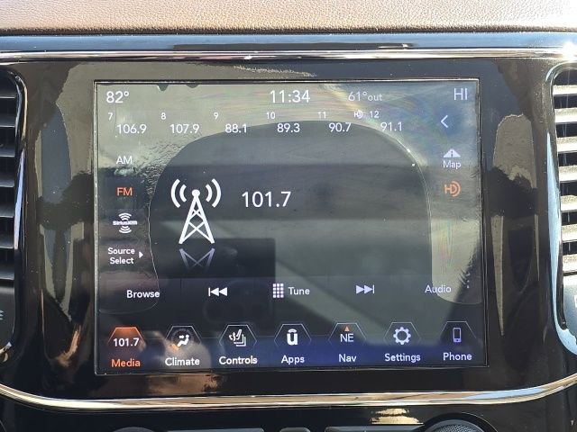 Used 2020 Jeep Grand Cherokee Overland image 18