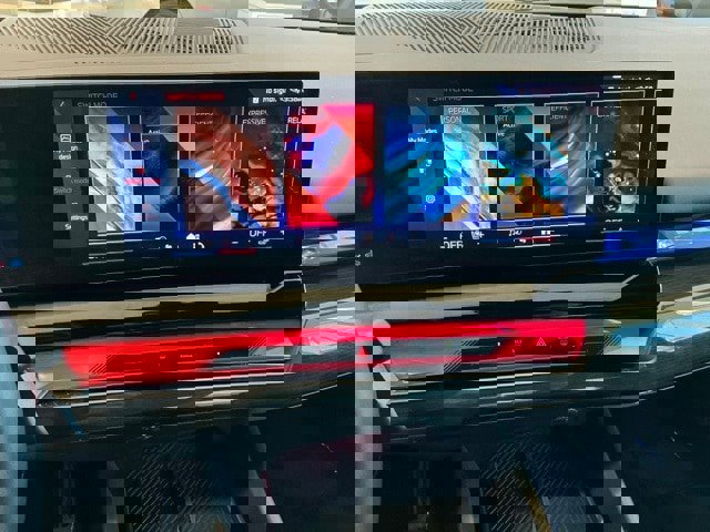 Used 2026 BMW 540i xDrive image 38