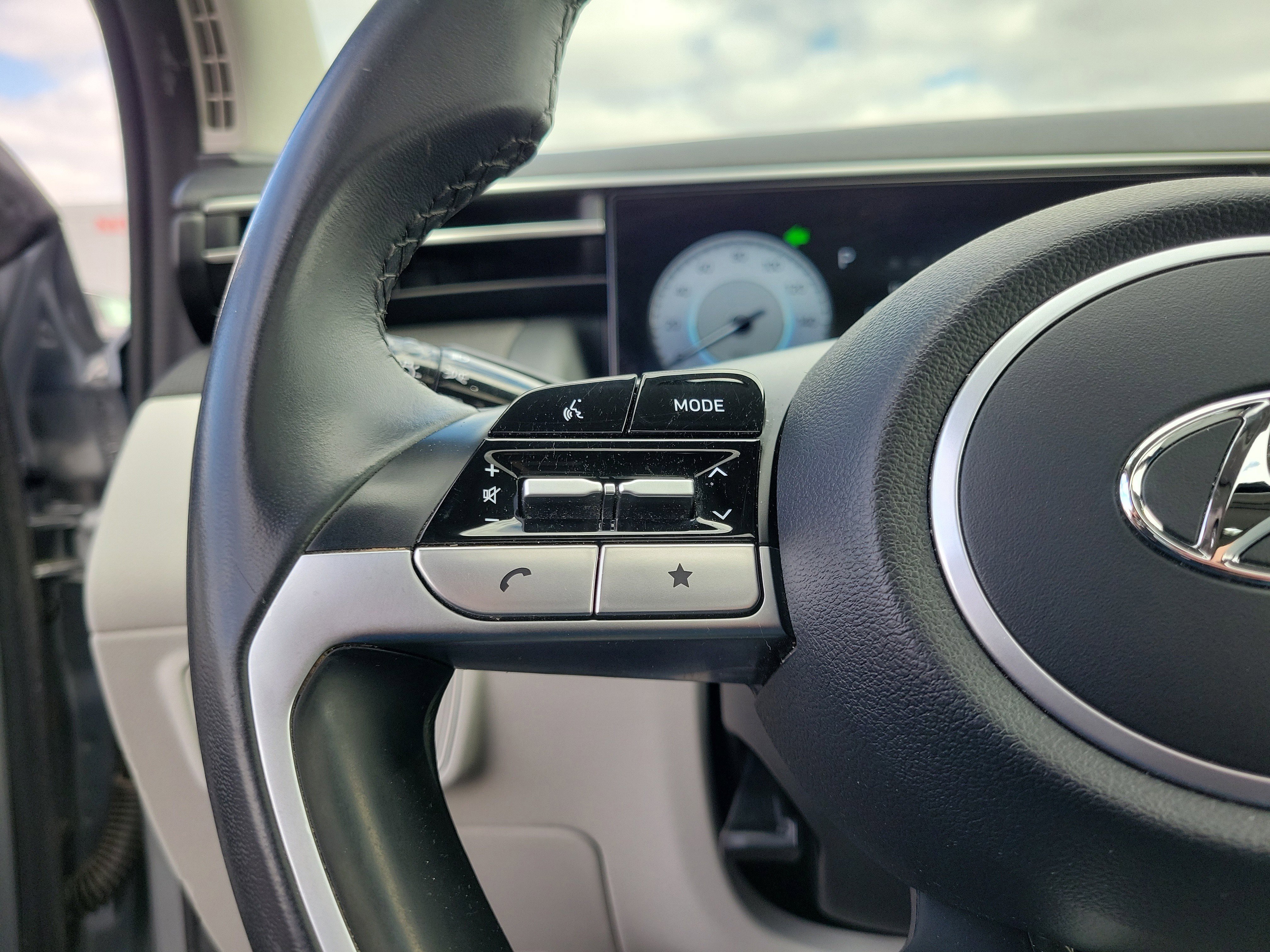 Used 2023 Hyundai Tucson SEL w/ Convenience Package image 23