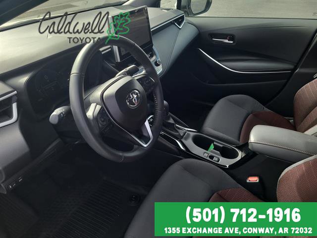 Used 2025 Toyota Corolla SE w/ SE Premium Package image 10