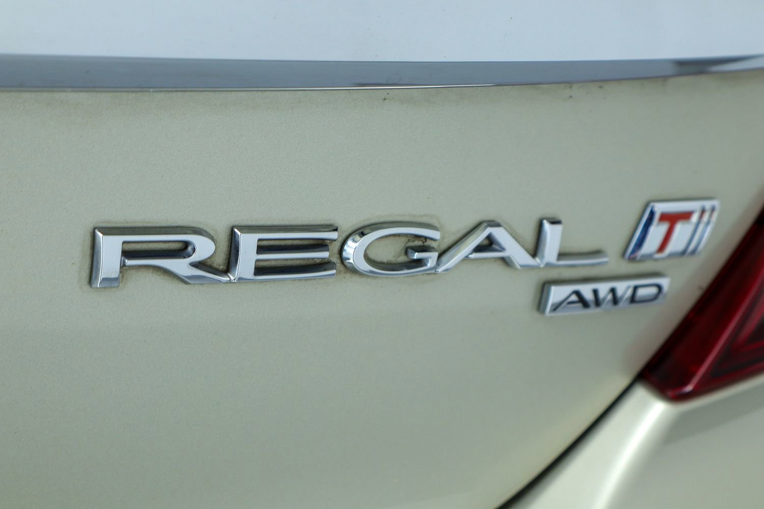 Used 2015 Buick Regal Premium w/ Experience Buick Package image 29