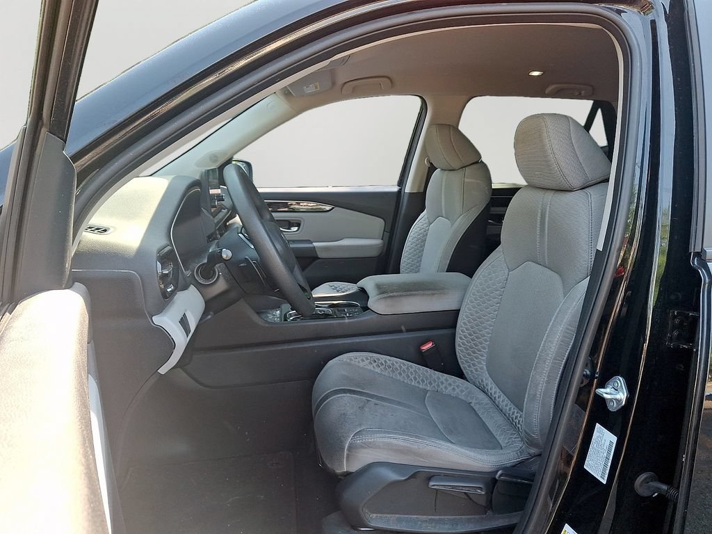Used 2023 Honda Pilot LX image 16