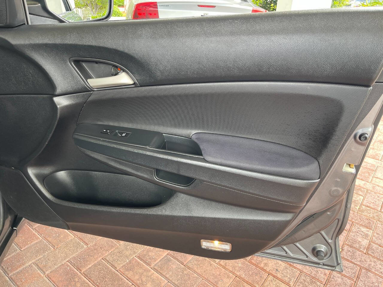 Used 2011 Honda Accord SE image 28