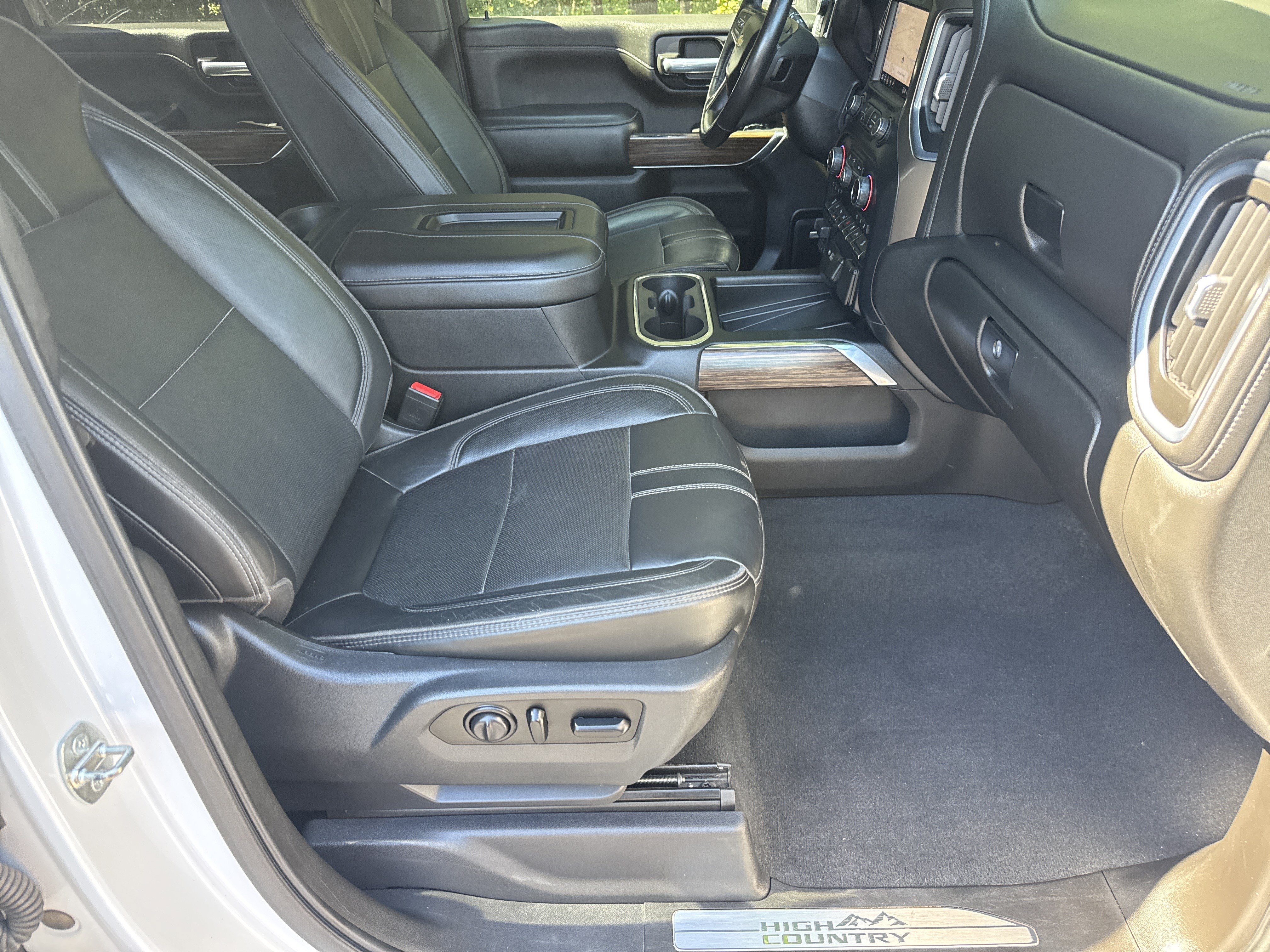 Used 2021 Chevrolet Silverado 3500 High Country w/ Z71 Off-Road Package AWD/4WD image 13