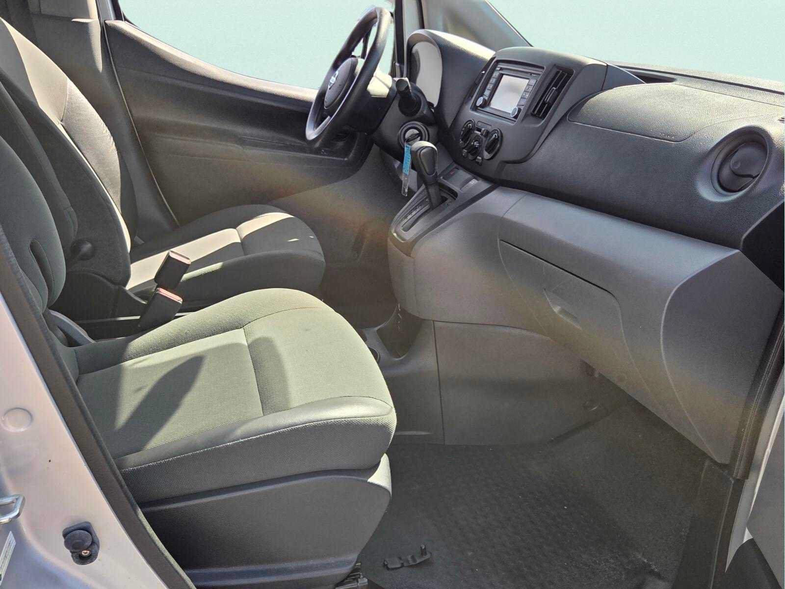 Used 2015 Nissan NV200 SV w/ Technology Package FWD image 22