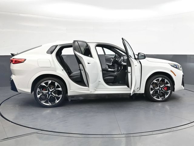 New 2026 BMW X2 xDrive28i w/ Technology Package AWD/4WD image 32