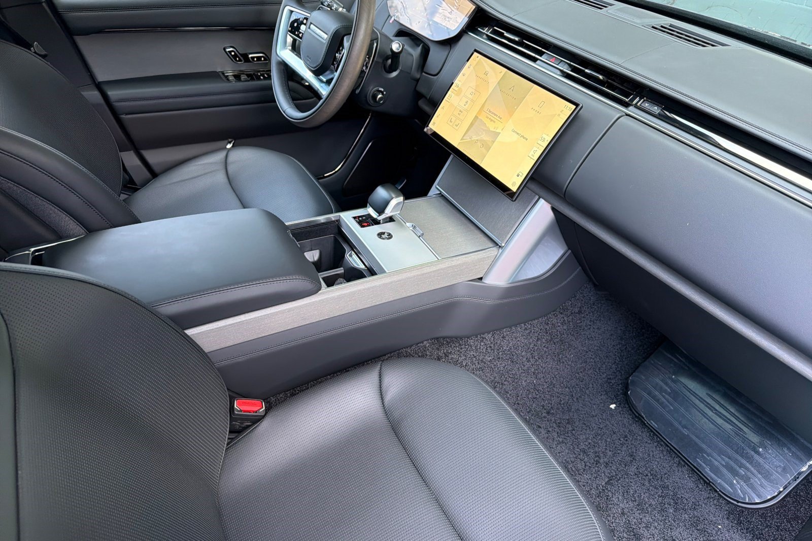 New 2026 Land Rover Range Rover SV AWD/4WD image 28