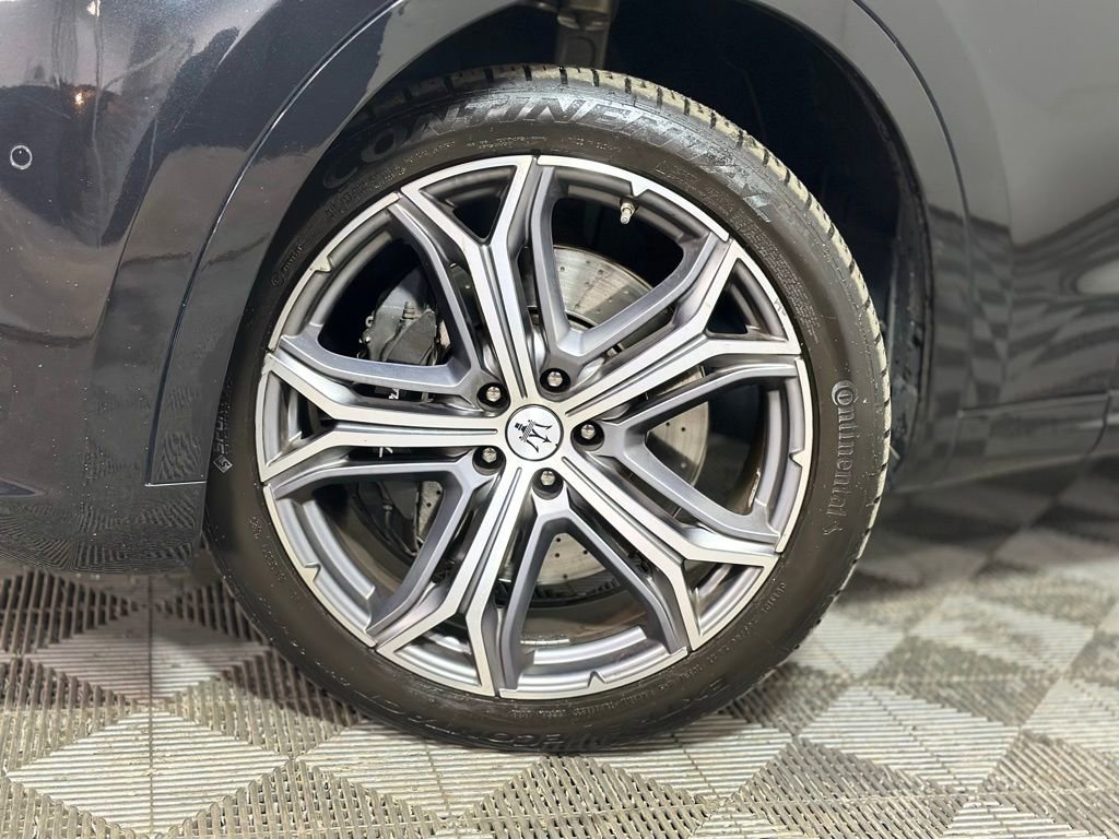 Used 2022 Maserati Levante Modena S image 2