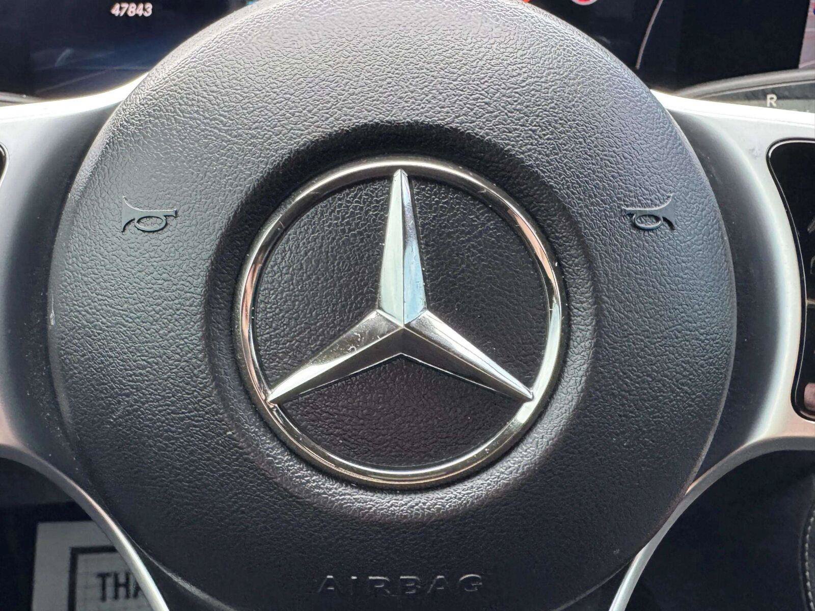 Used 2020 Mercedes-Benz E 350 4MATIC Sedan image 24