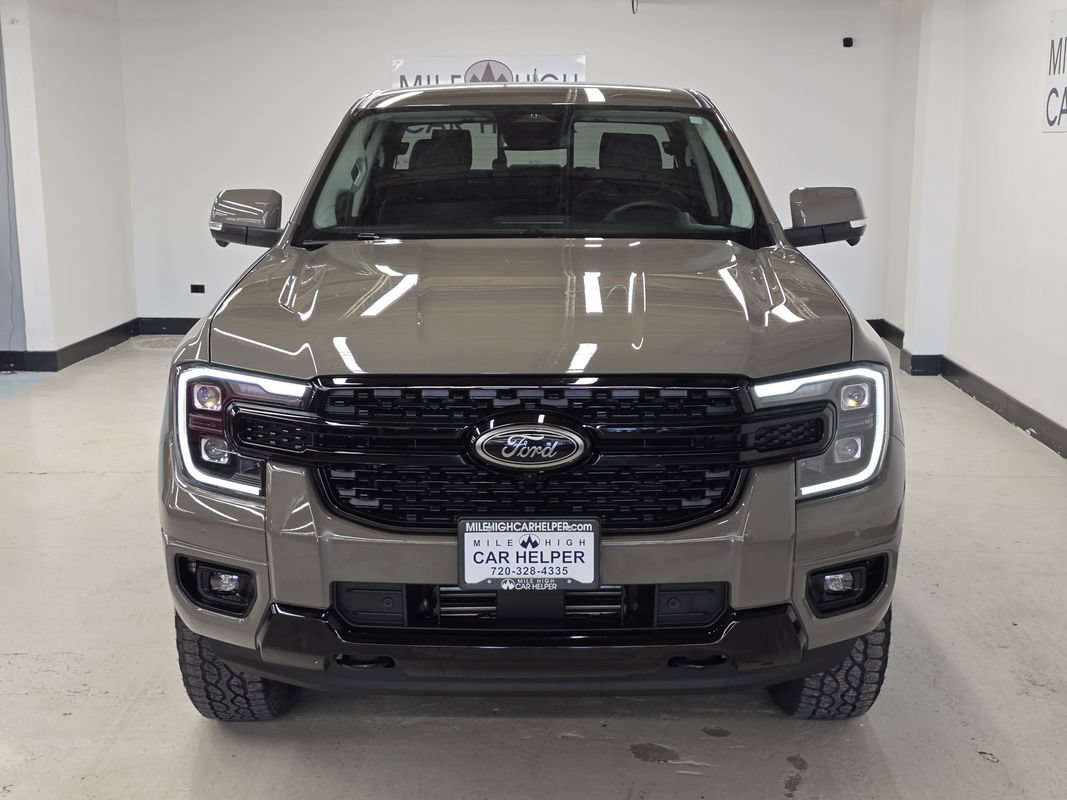 Used 2025 Ford Ranger Lariat w/ Black Appearance Package AWD/4WD image 2
