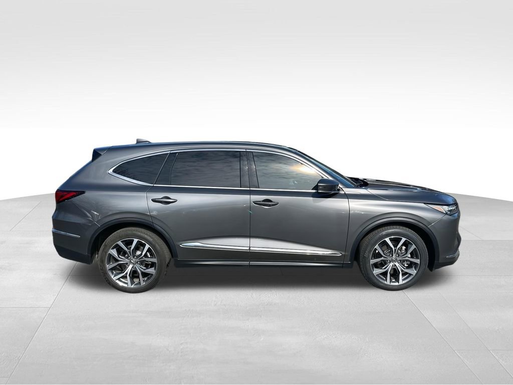 Used 2023 Acura MDX SH-AWD w/ Technology Package image 3