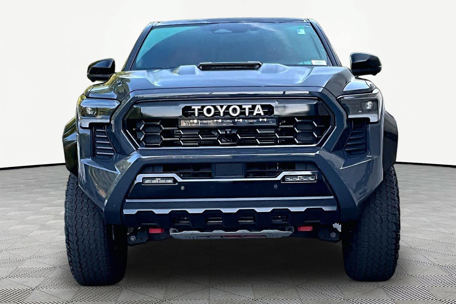 Certified 2025 Toyota Tacoma TRD Pro AWD/4WD image 4