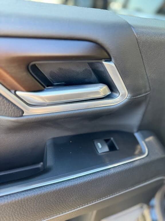 Used 2025 GMC Sierra 3500 Denali image 33