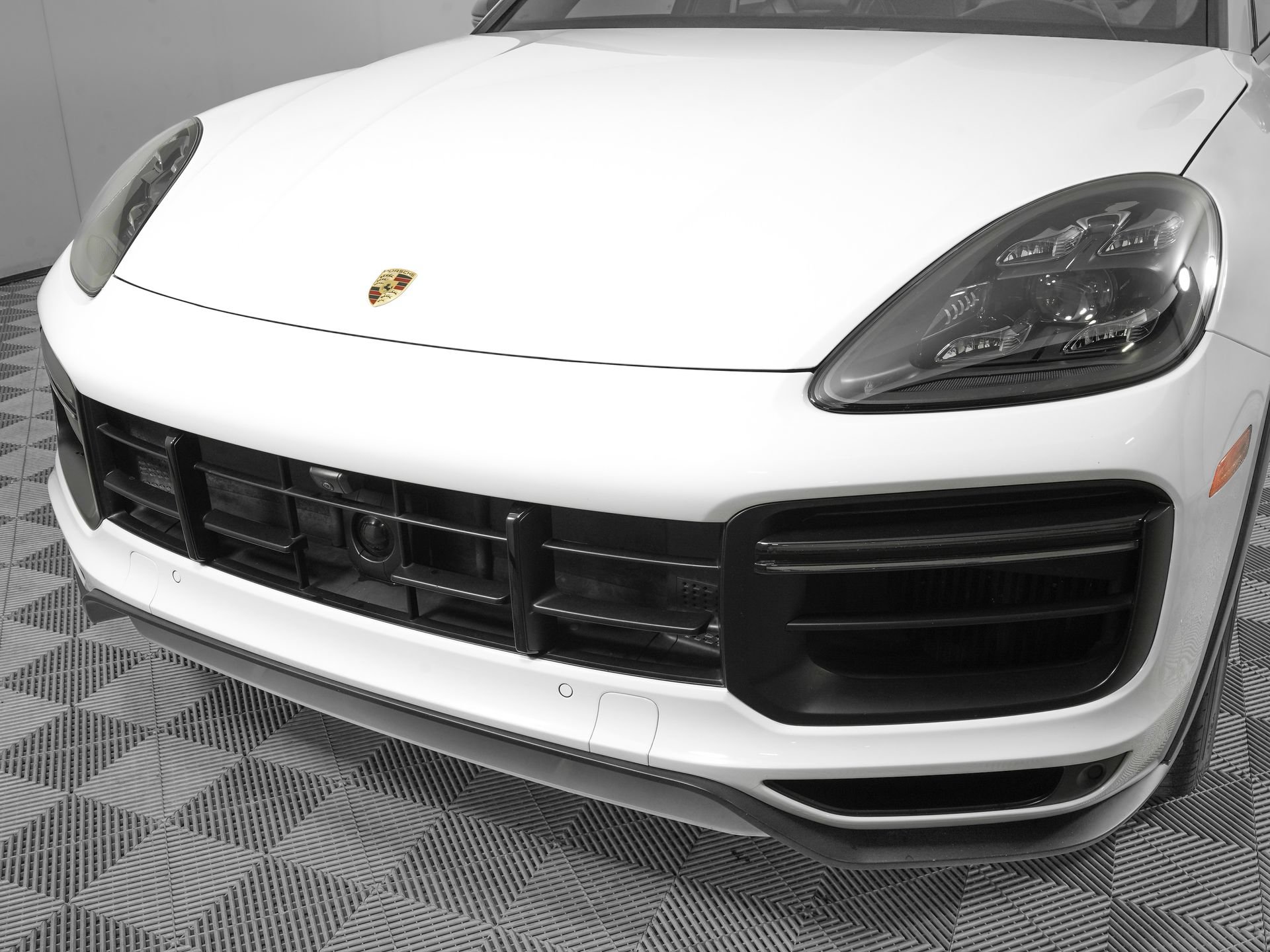 Used 2023 Porsche Cayenne Turbo GT AWD/4WD image 28