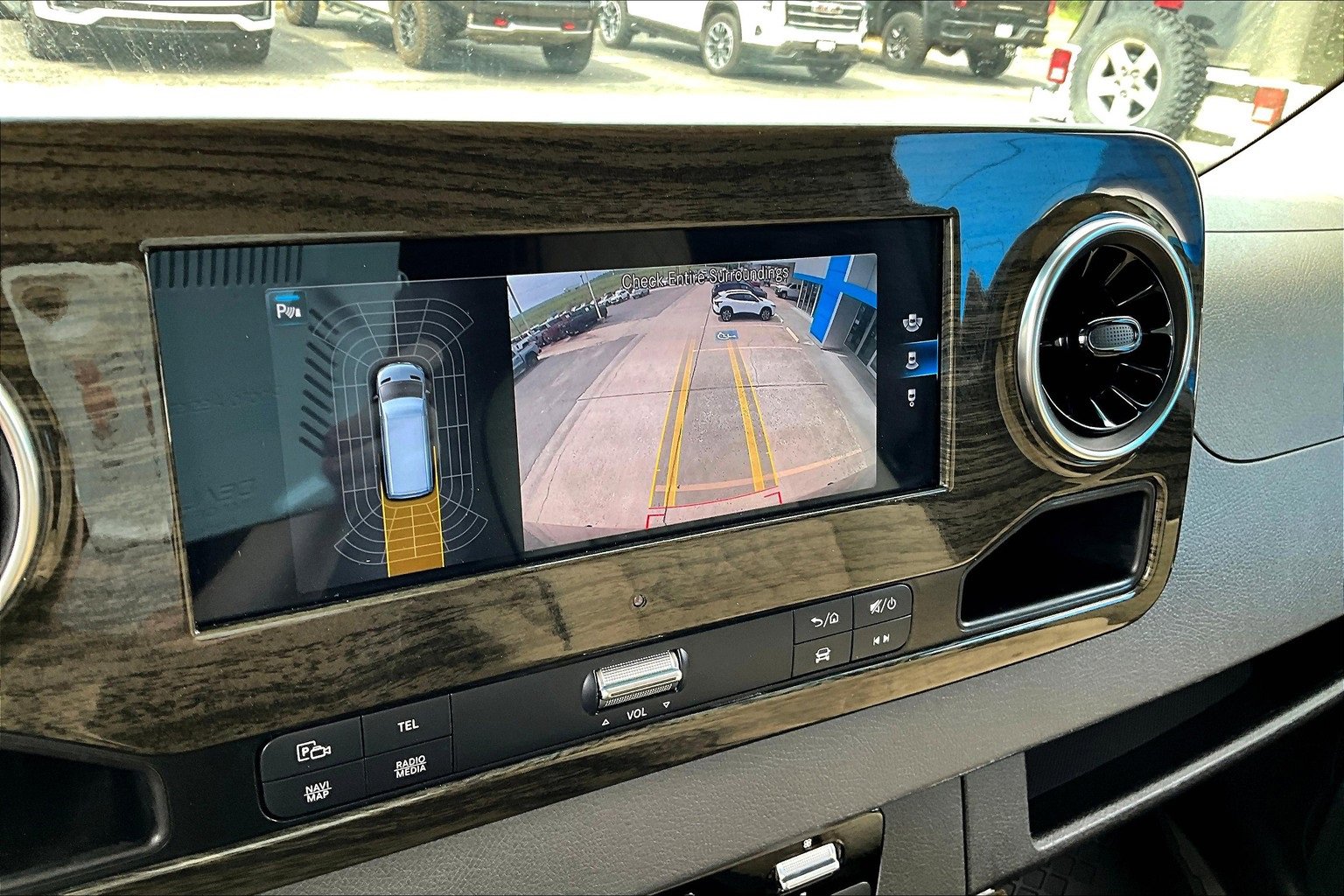 Used 2021 Mercedes-Benz Sprinter 3500 image 23