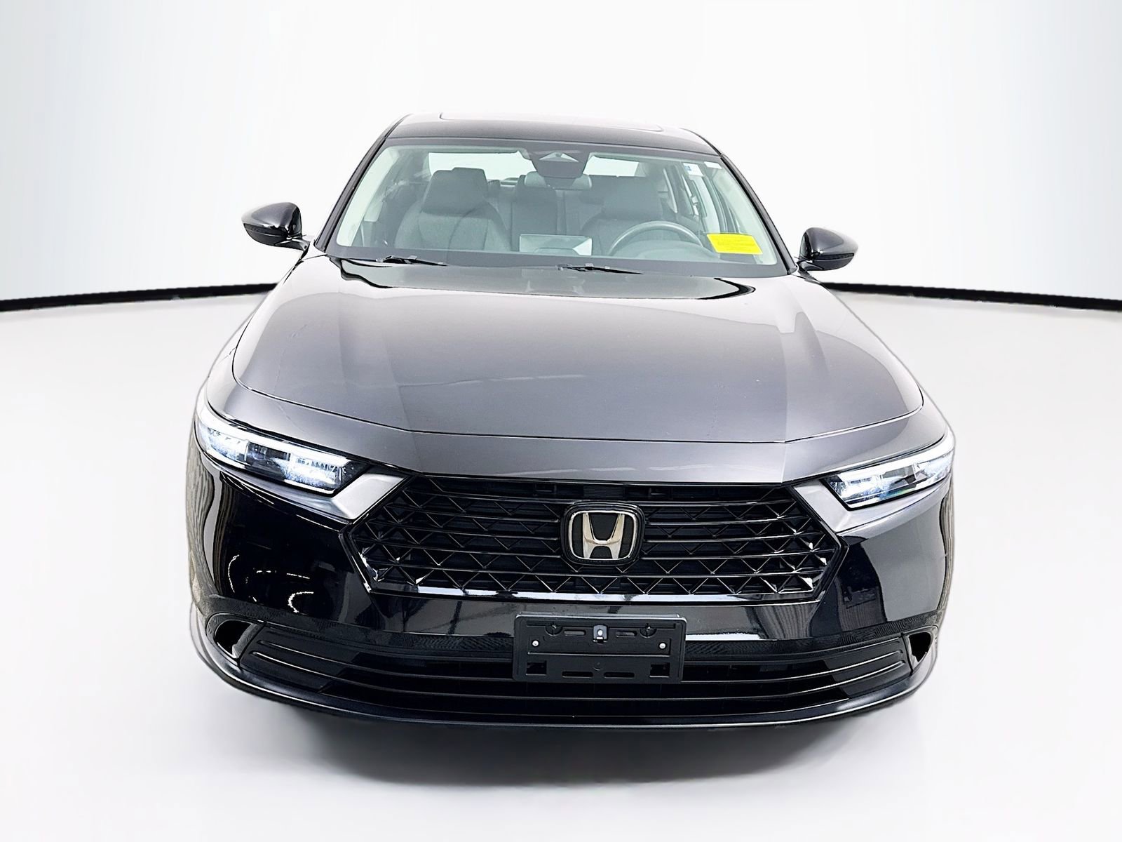 Used 2023 Honda Accord EX image 2