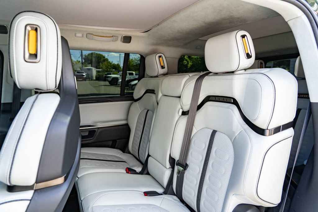 Used 2024 Rivian R1S Adventure AWD/4WD image 20