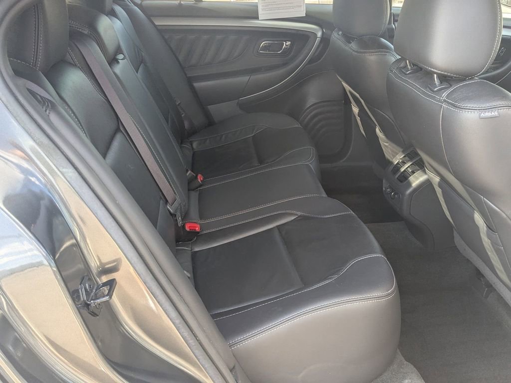 Used 2018 Ford Taurus SEL image 29