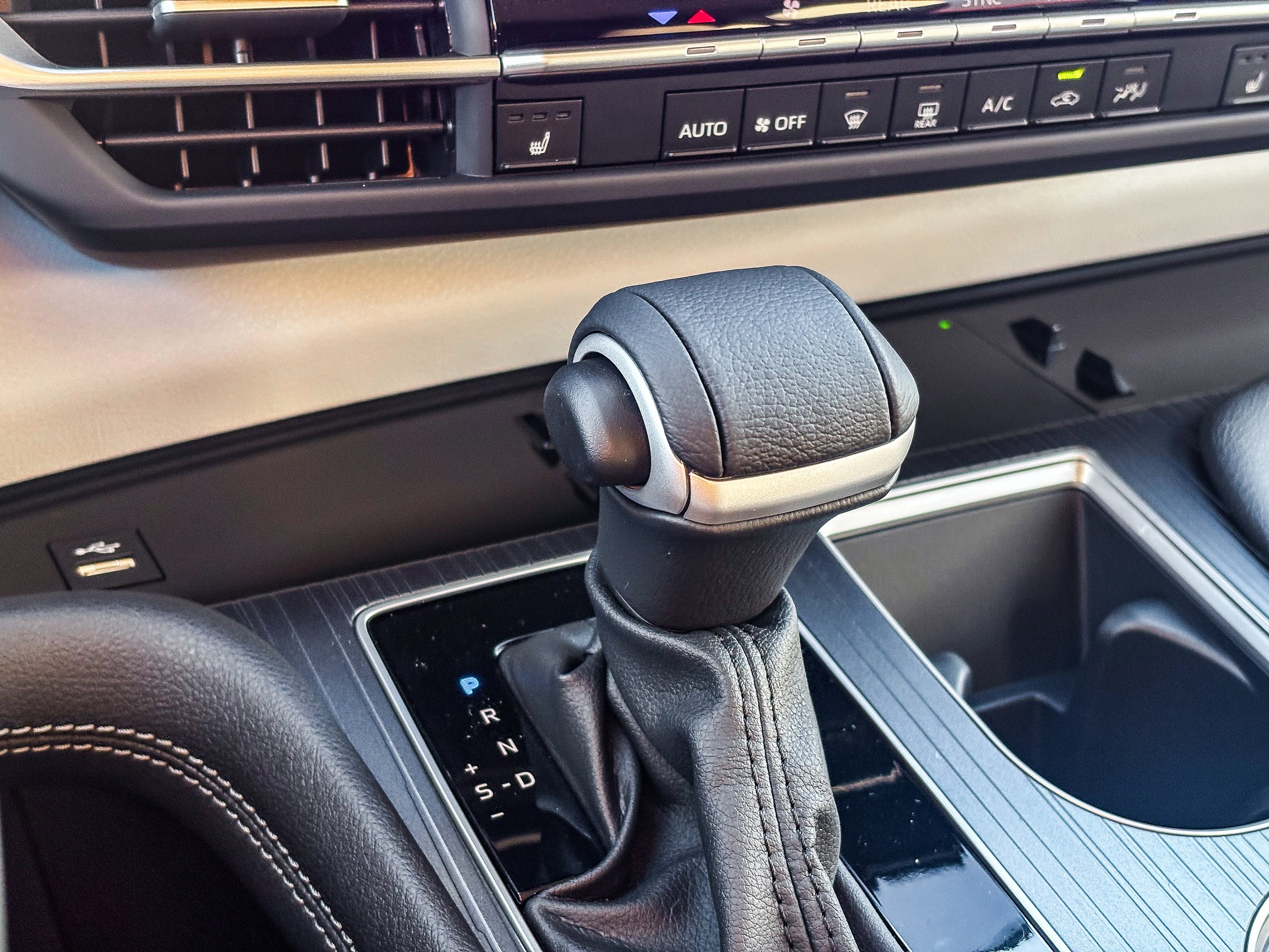 New 2026 Toyota Sienna XLE FWD image 25