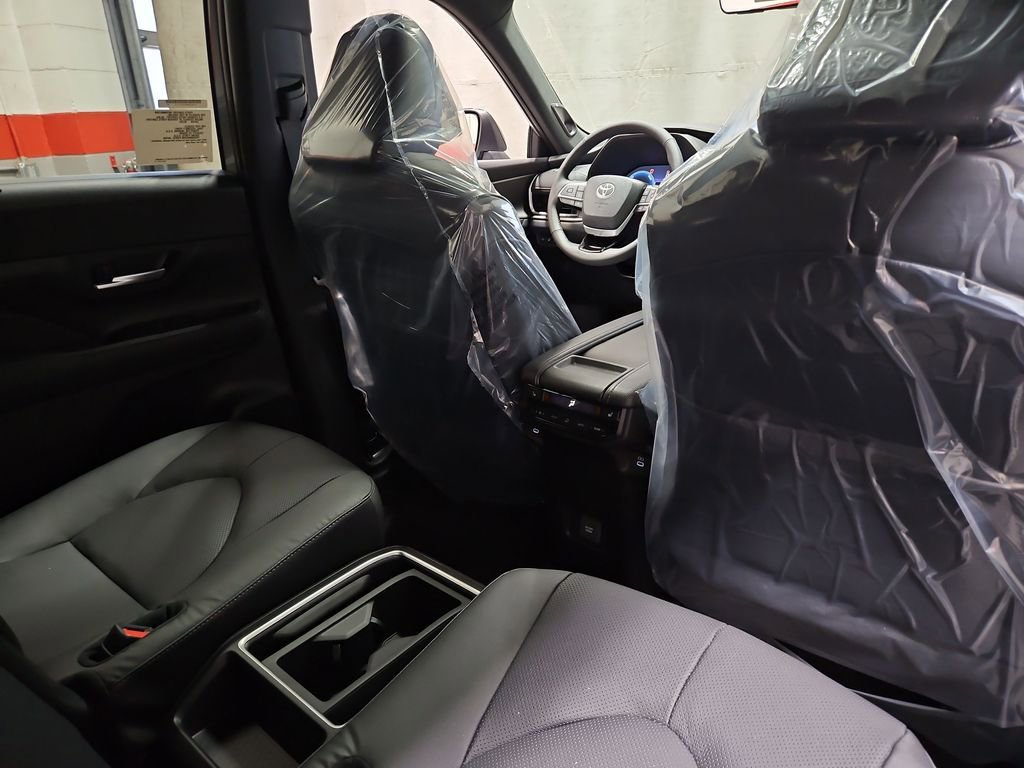 New 2026 Toyota Grand Highlander AWD Hybrid image 27