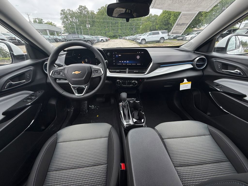 New 2026 Chevrolet Trax LT FWD image 28