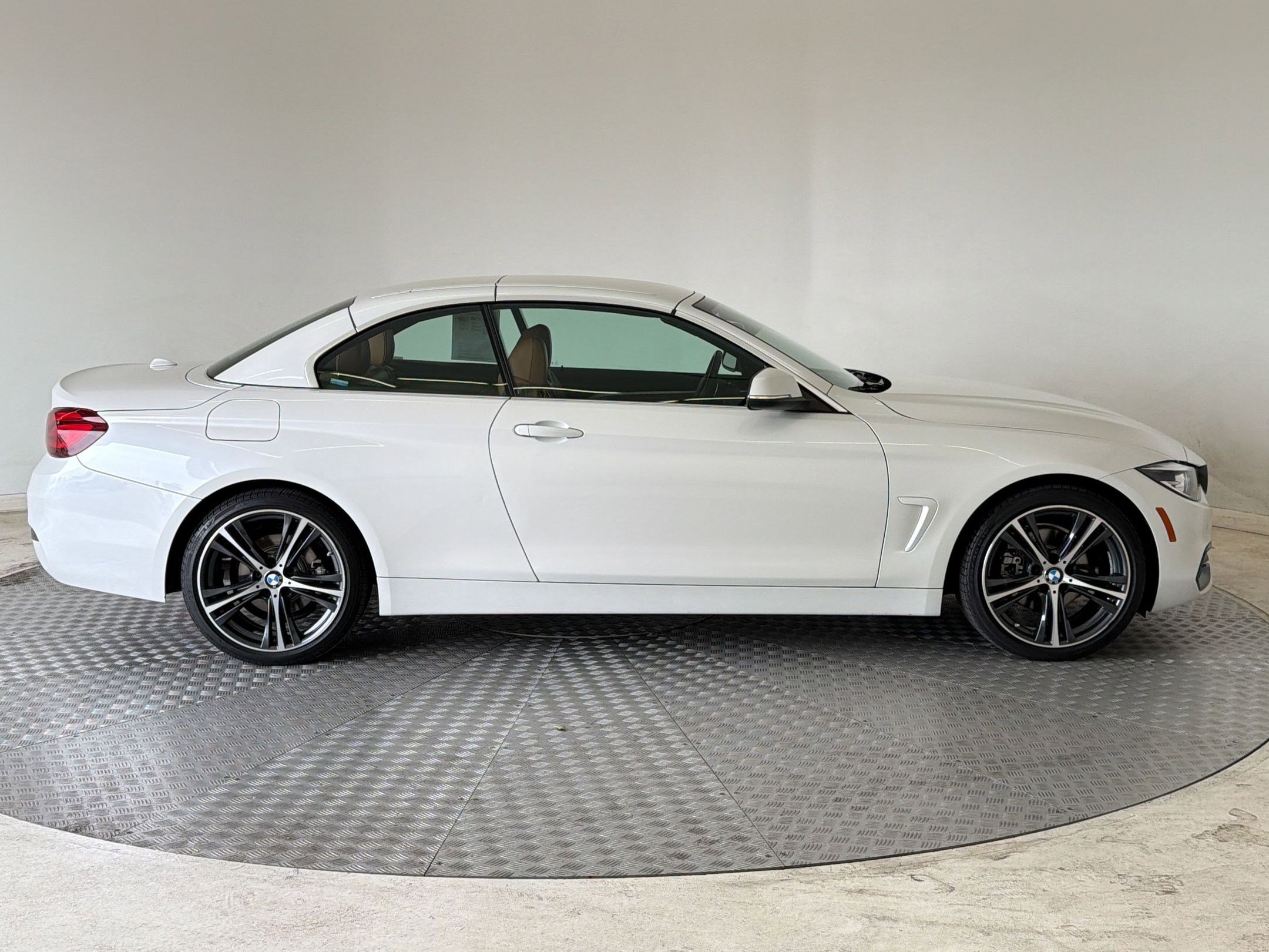 Used 2020 BMW 430i xDrive Convertible w/ Convenience Package AWD/4WD image 8