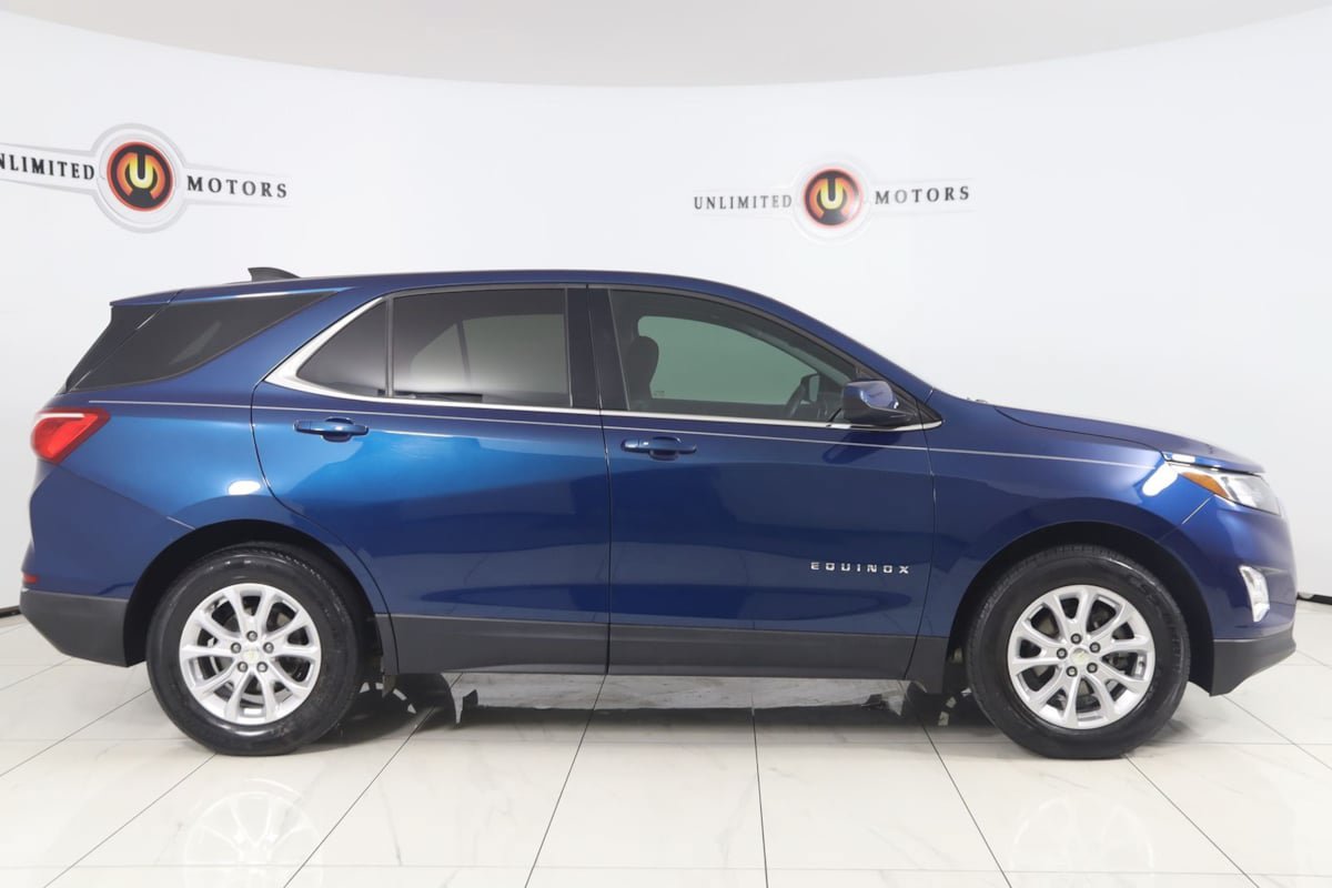 Used 2020 Chevrolet Equinox LT FWD image 2