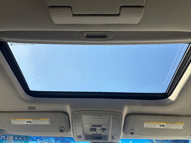 Used 2020 GMC Yukon XL SLT w/ Premium Edition image 4