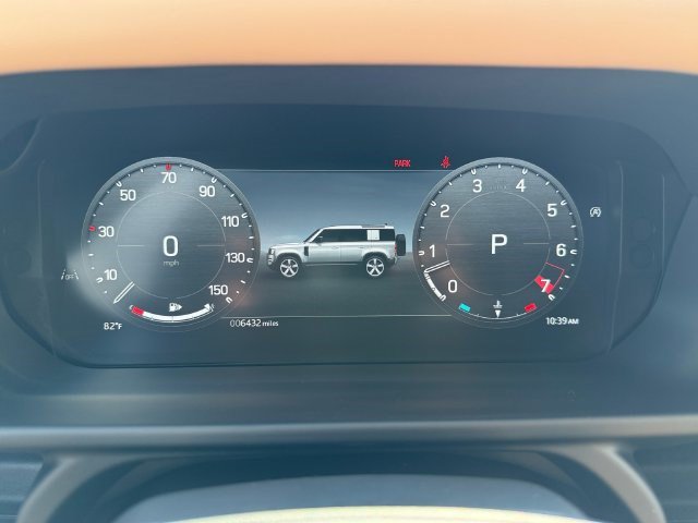 Certified 2026 Land Rover Defender 110 X-Dynamic SE AWD/4WD image 14