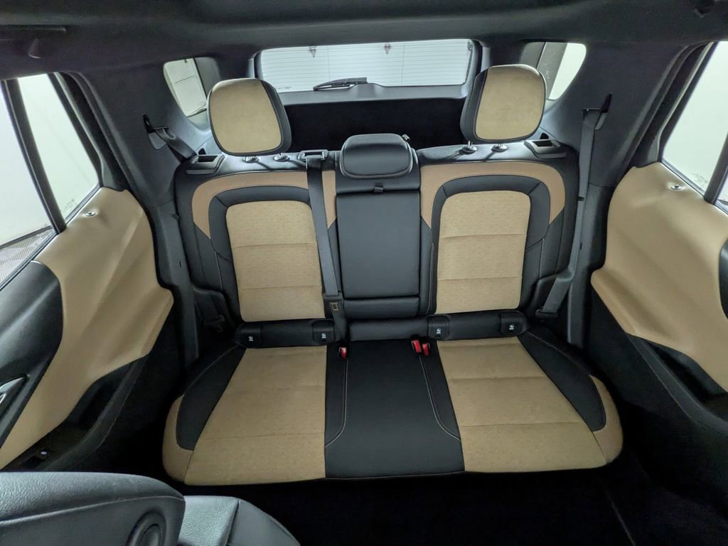 Used 2026 Chevrolet Equinox ACTIV w/ Convenience Package III image 33